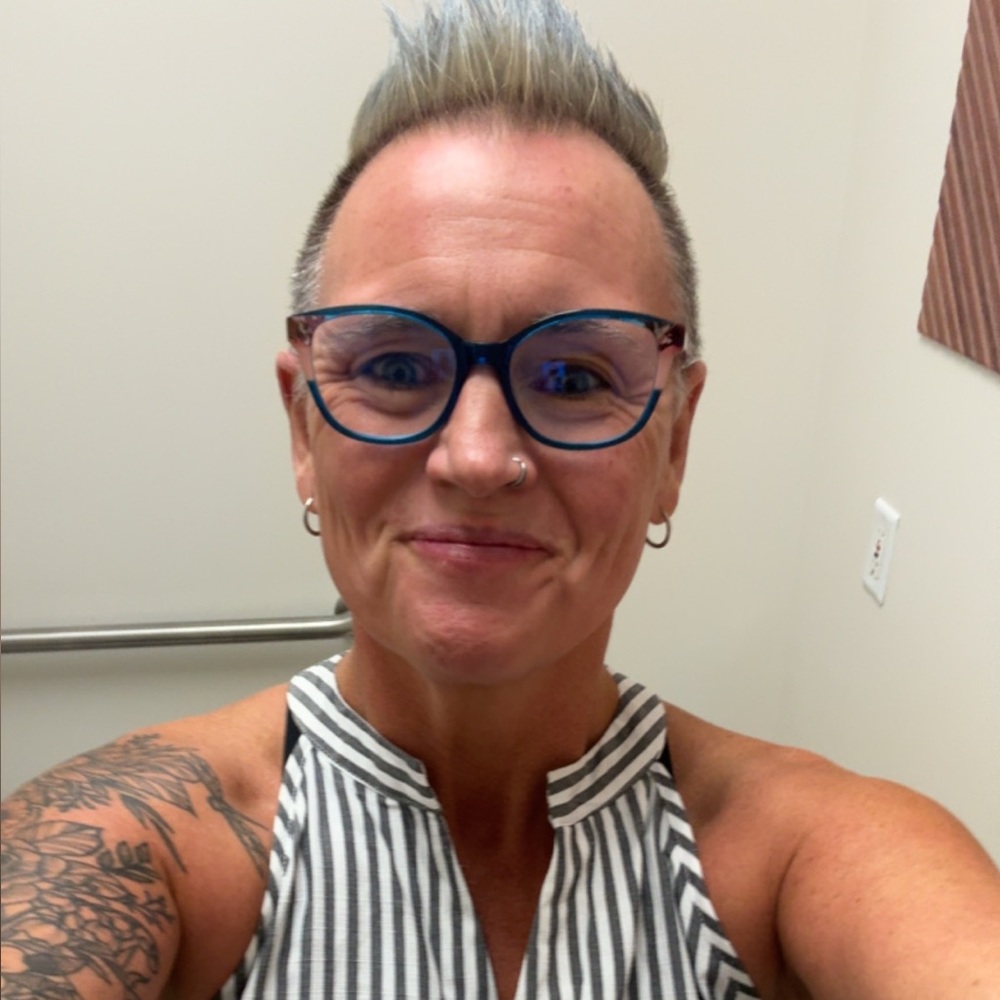 Meet your Posher, Sheri